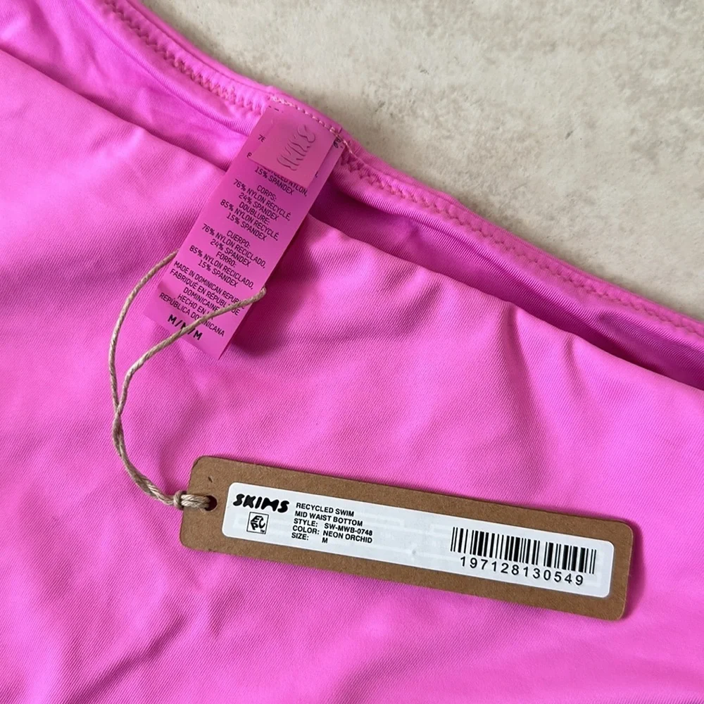 Skims signature swim‎ mid waist bottom Neon Orchid NWT size M